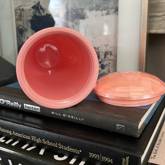 New Starbucks Summer 2021 Pink Marble Blush 24 oz Cold Cup Tumbler dome lid